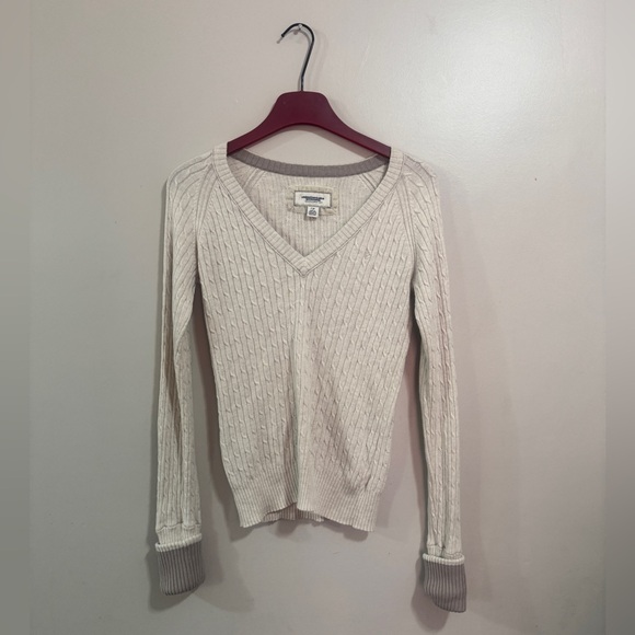 American Eagle Outfitters Sweaters - Y2K Style American Eagle Outfitters Cream V-Neck Sweater Woman’s Size Large